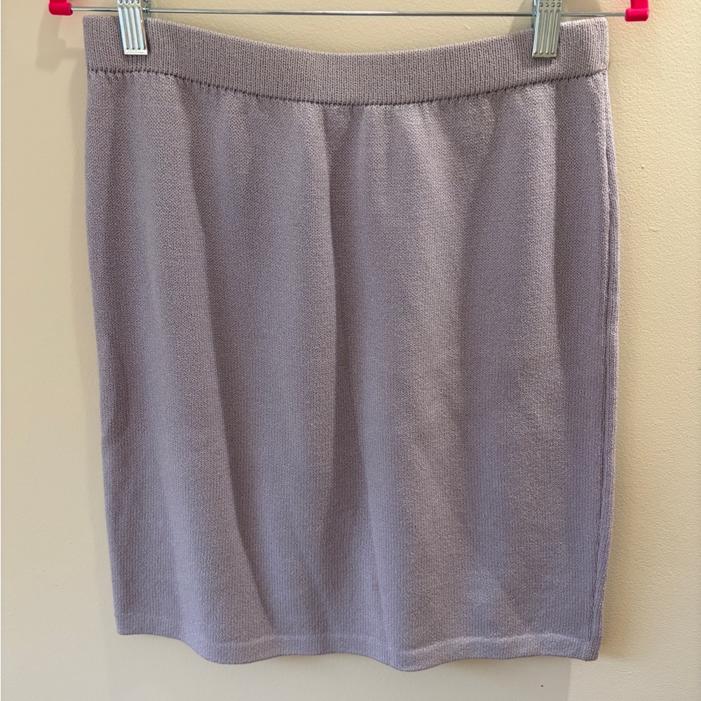 St. John Soft Purple Pencil Skirt